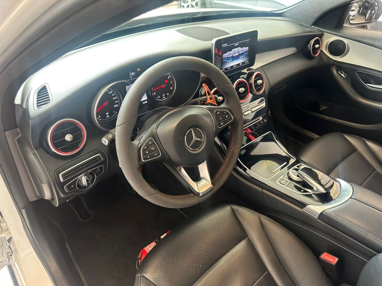 C 180 1.6 16V 4P CGI EXCLUSIVE TURBO AUTOMÁTICO