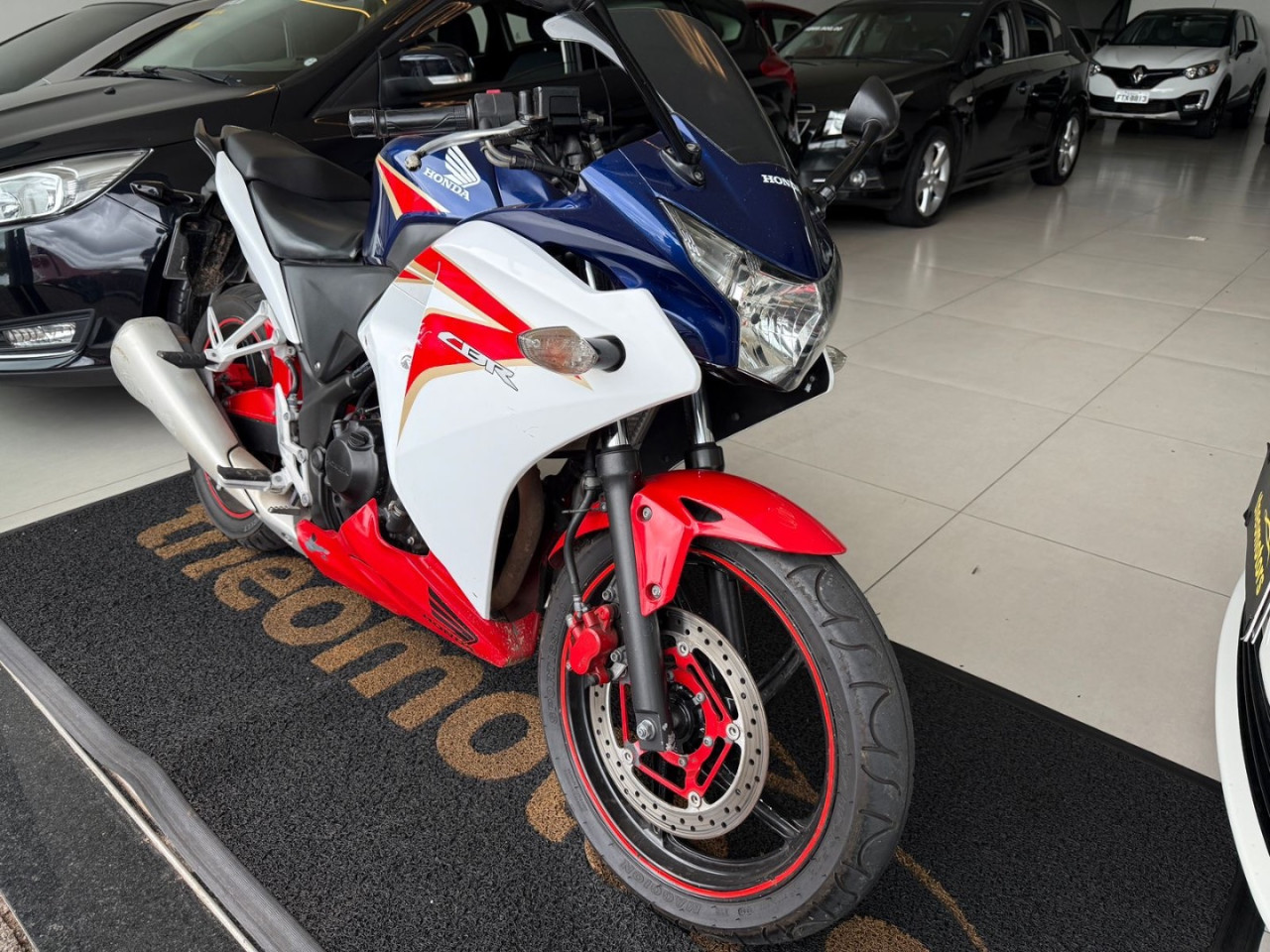CBR 250 R