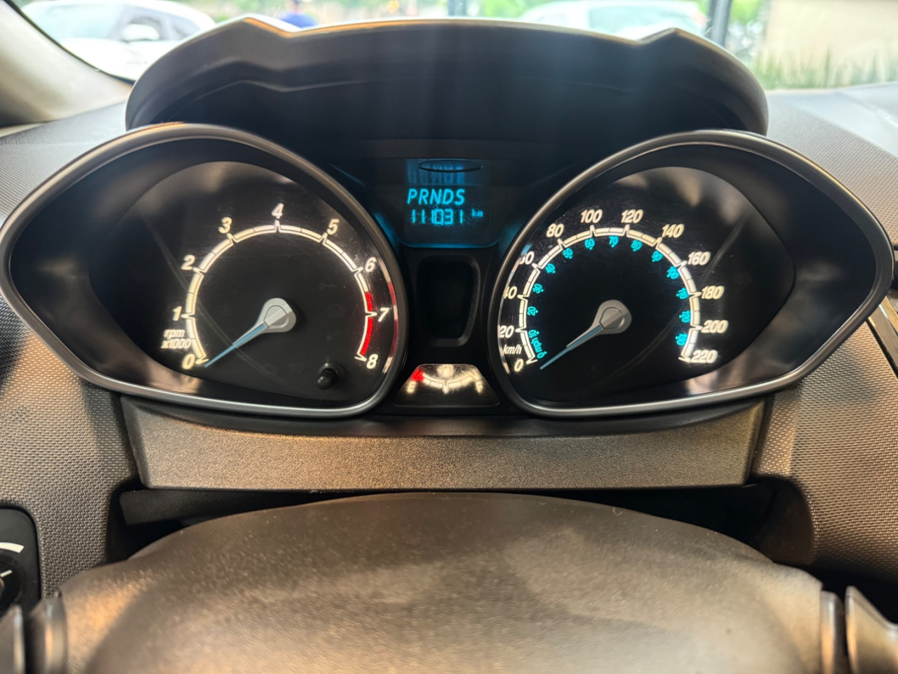 FORD Fiesta Hatch 1.6 16V 4P FLEX TITANIUM POWERSHIFT AUTOMÁTICO