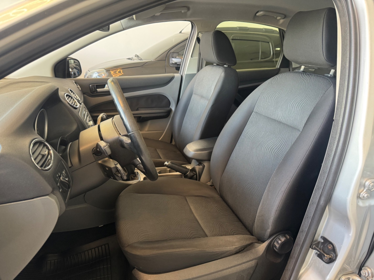 Focus Hatch 2.0 16V 4P GLX FLEX