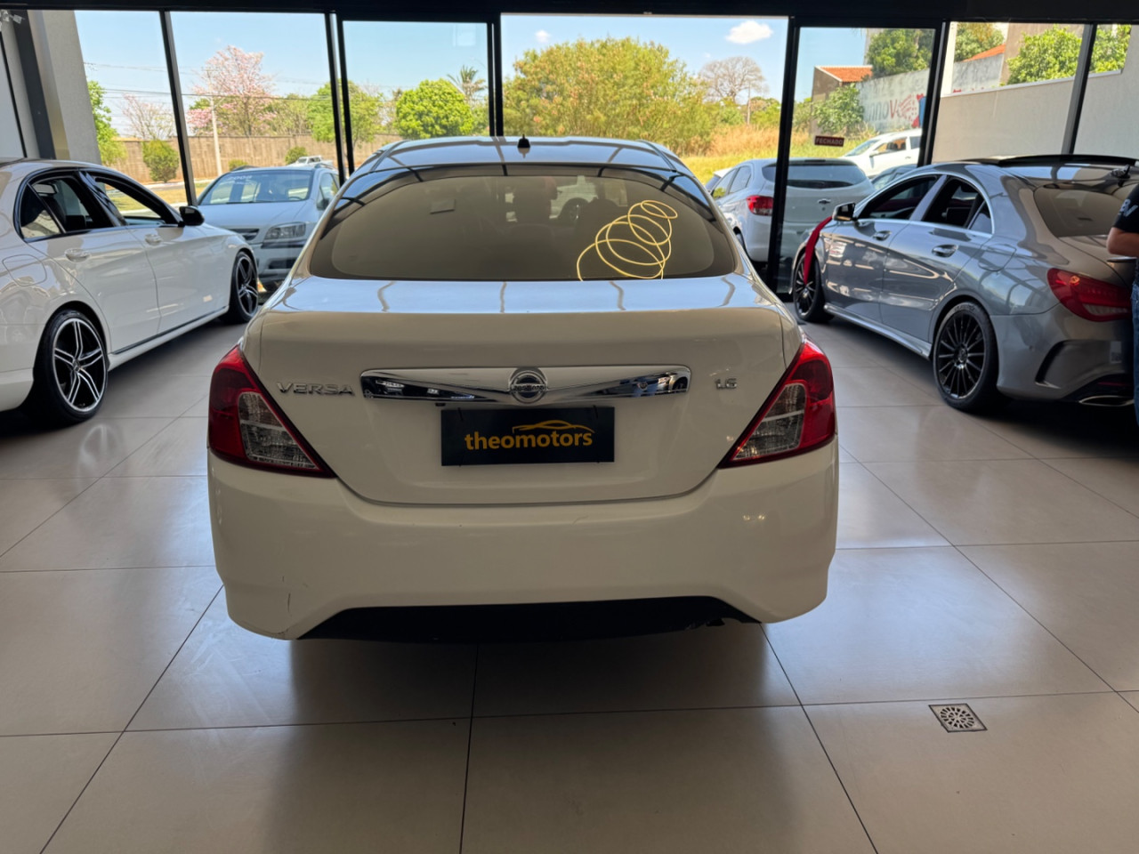 Versa Sedan 1.6 16V 4P UNIQUE FLEX