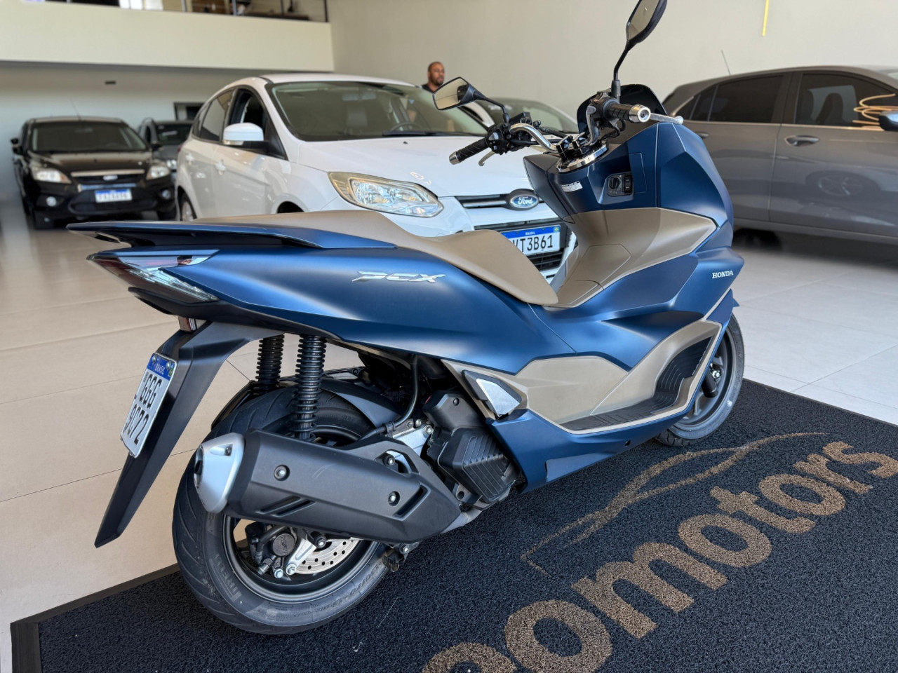 PCX 160 DLX ABS