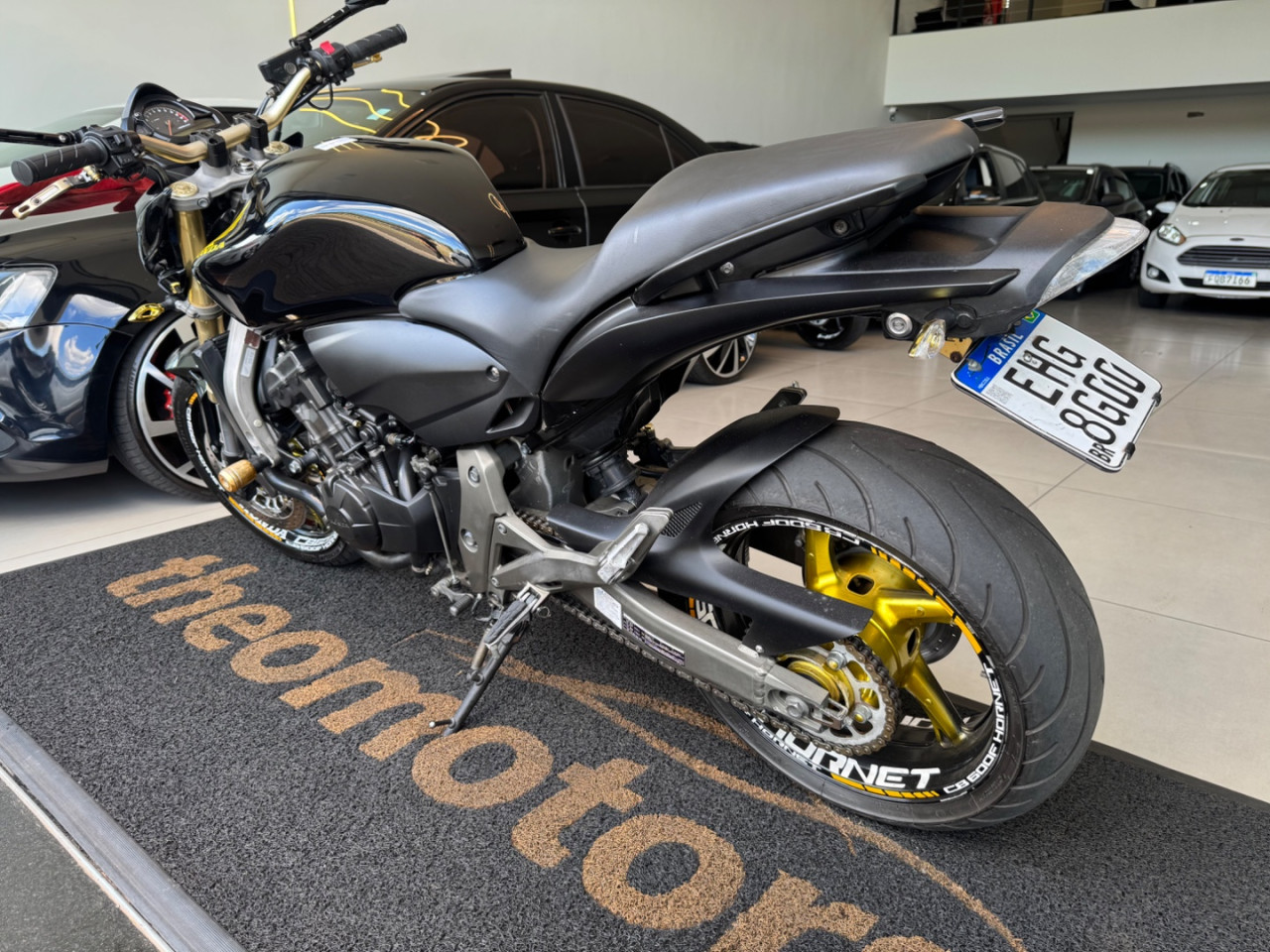 CB 600 F HORNET SEM ABS