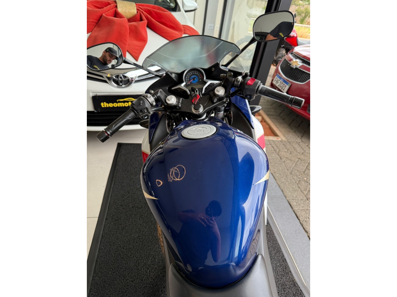 CBR 250 R