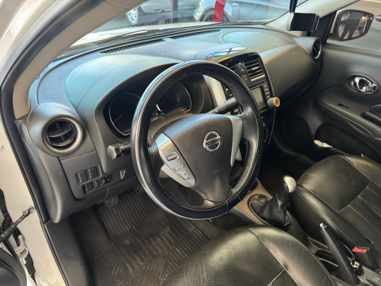 Versa Sedan 1.6 16V 4P UNIQUE FLEX