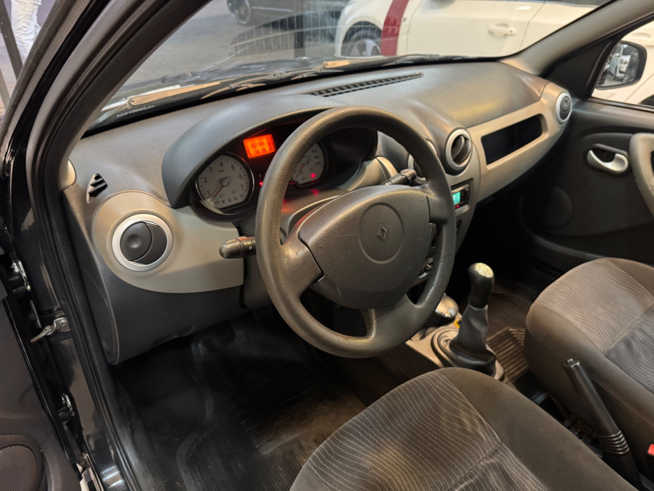 Sandero 1.6 16V 4P FLEX PRIVILEGE