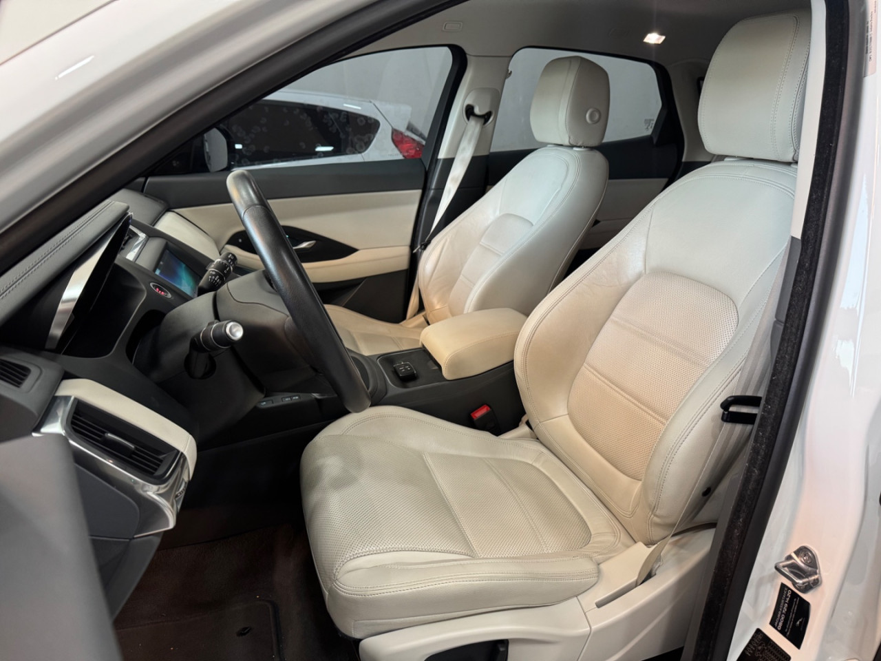 E-Pace 2.0 P250 FLEX PURE AWD TURBO AUTOMÁTICO