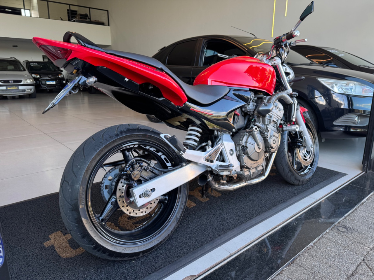 CB 600 F HORNET SEM ABS