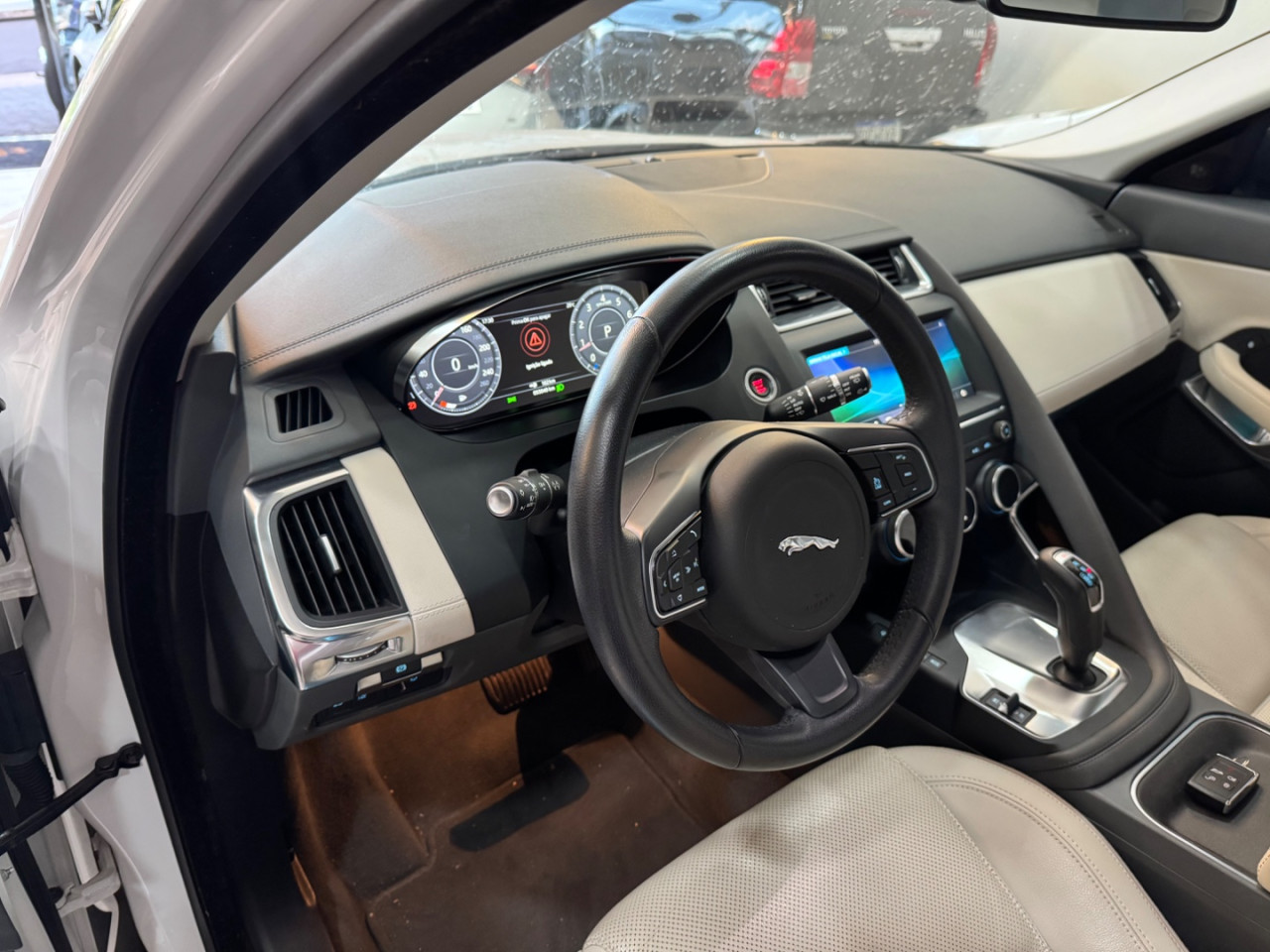 E-Pace 2.0 P250 FLEX PURE AWD TURBO AUTOMÁTICO