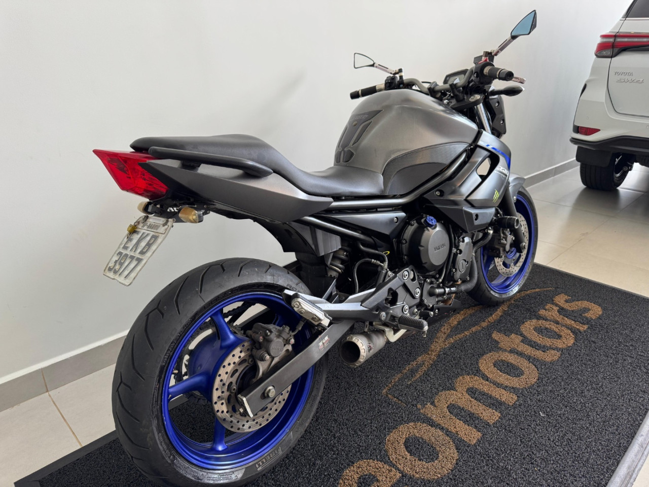 XJ6 600 N