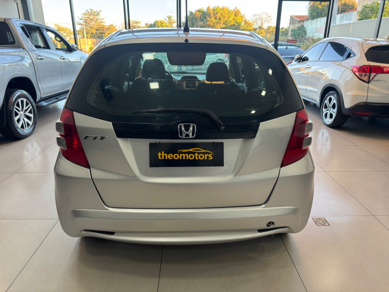 Fit 1.4 16V 4P LX FLEX