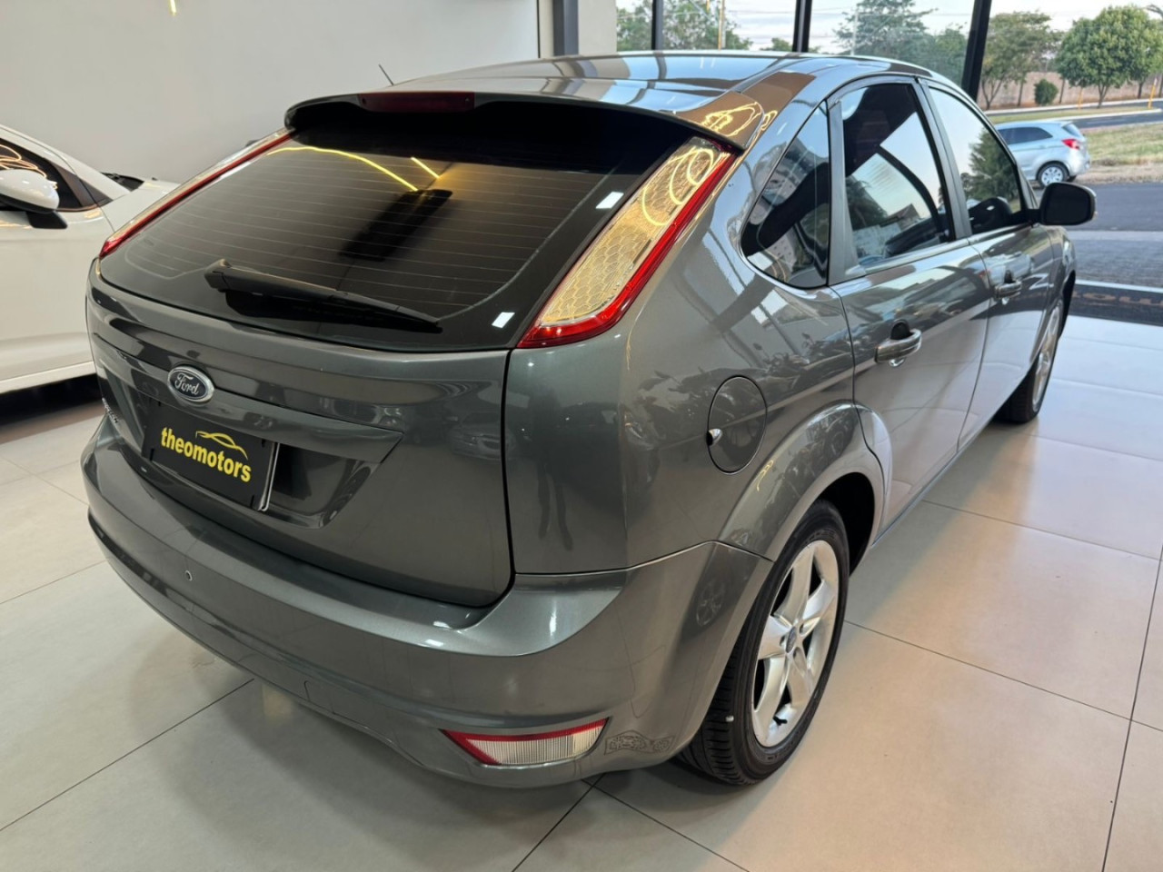 Focus Hatch 1.6 4P GLX FLEX