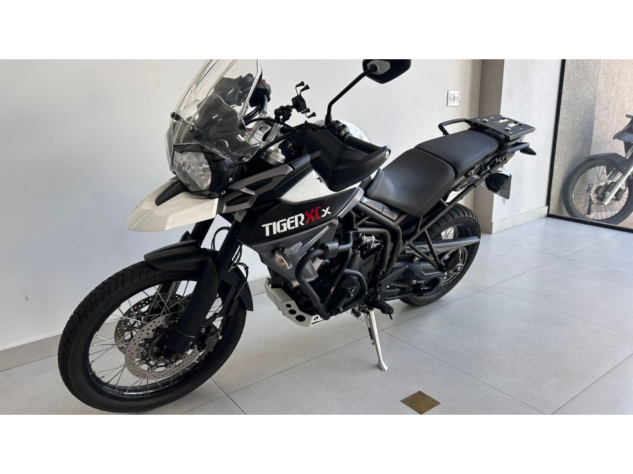 Tiger 800 XCX