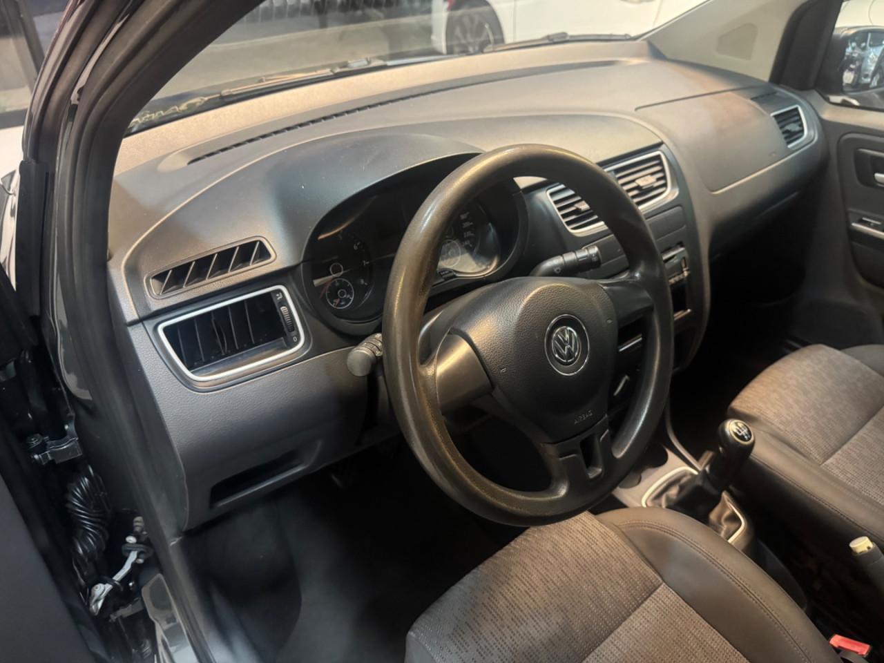 VOLKSWAGEN Fox 1.6 4P