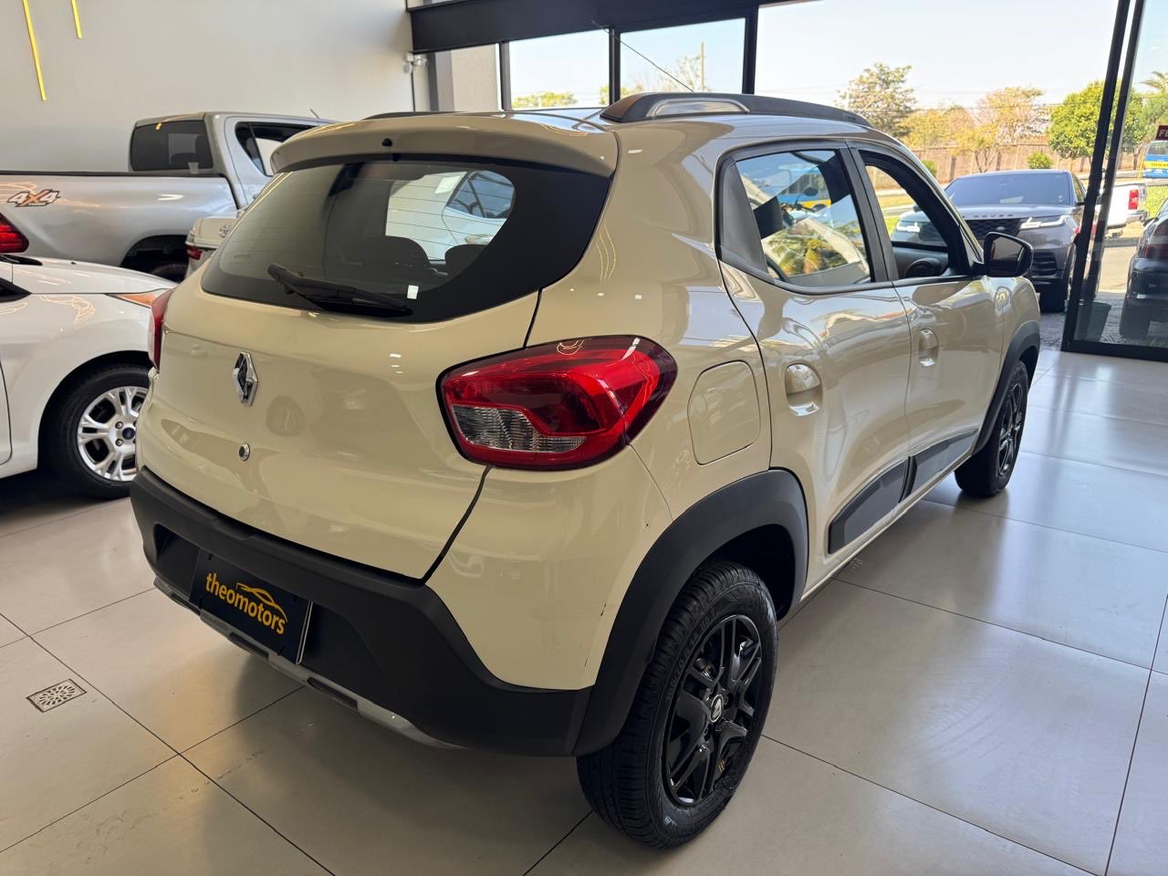Kwid 1.0 12V 4P SCE FLEX OUTSIDER