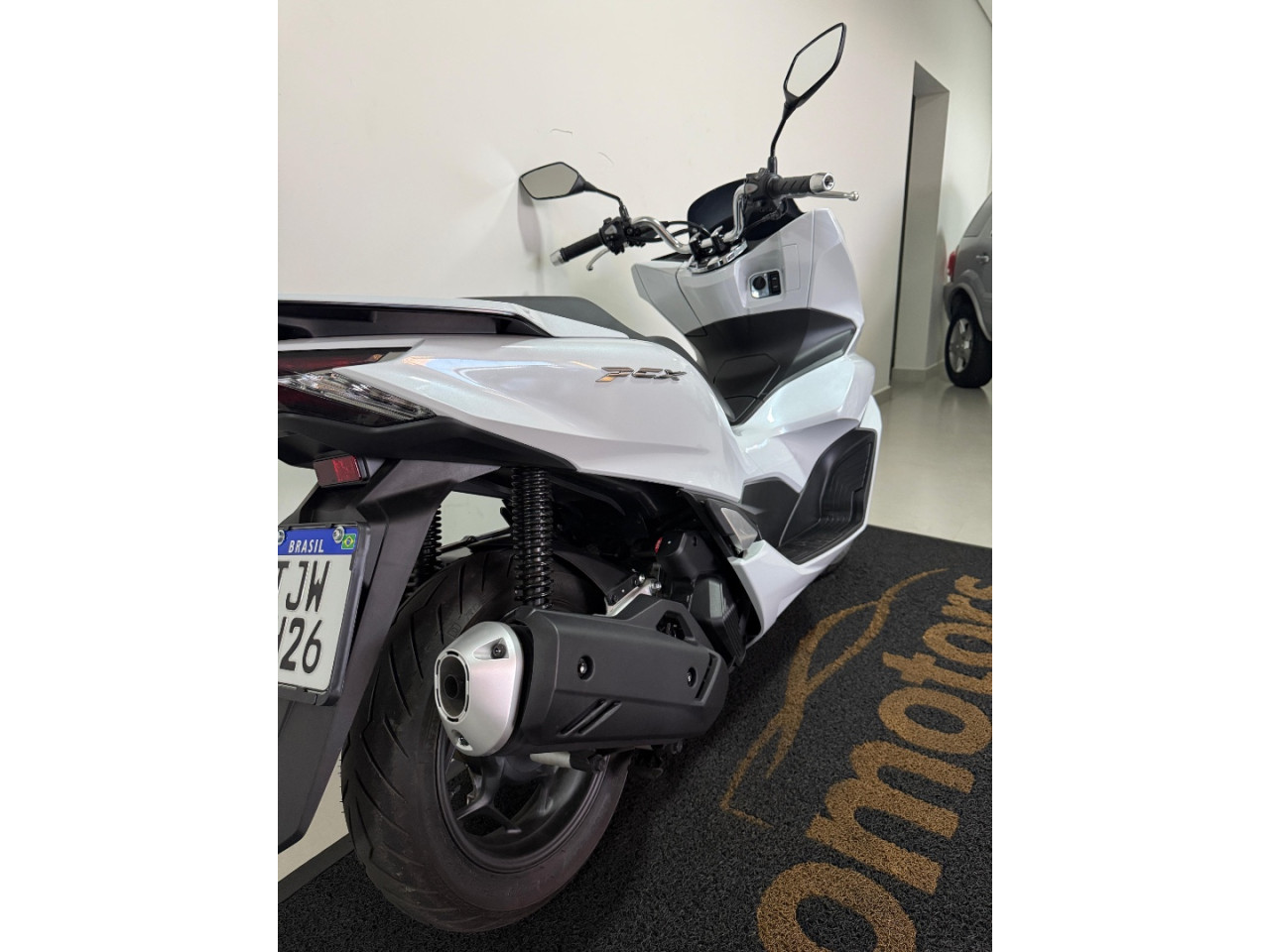 PCX 160 DLX ABS