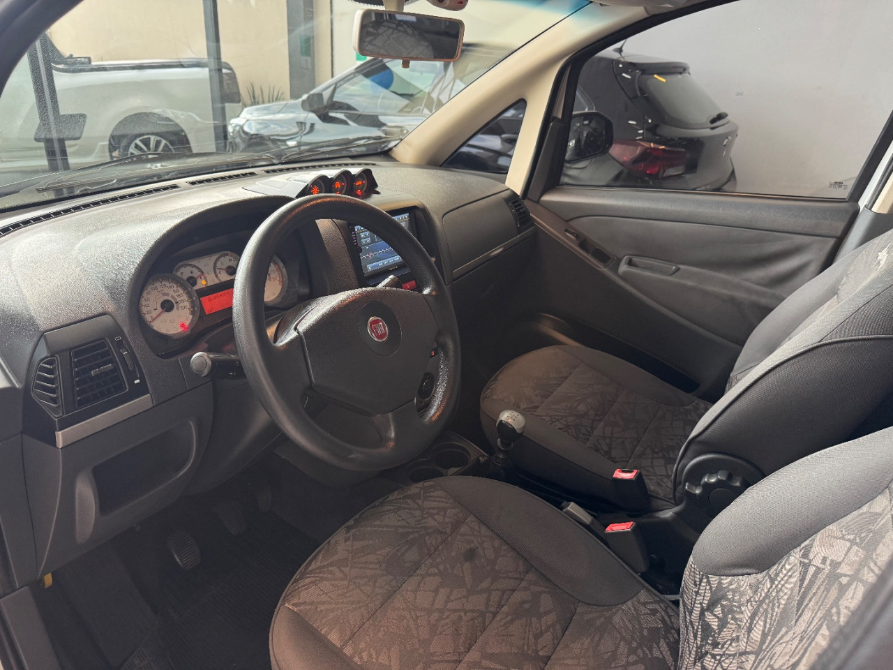 FIAT Idea 1.8 16V 4P ADVENTURE FLEX