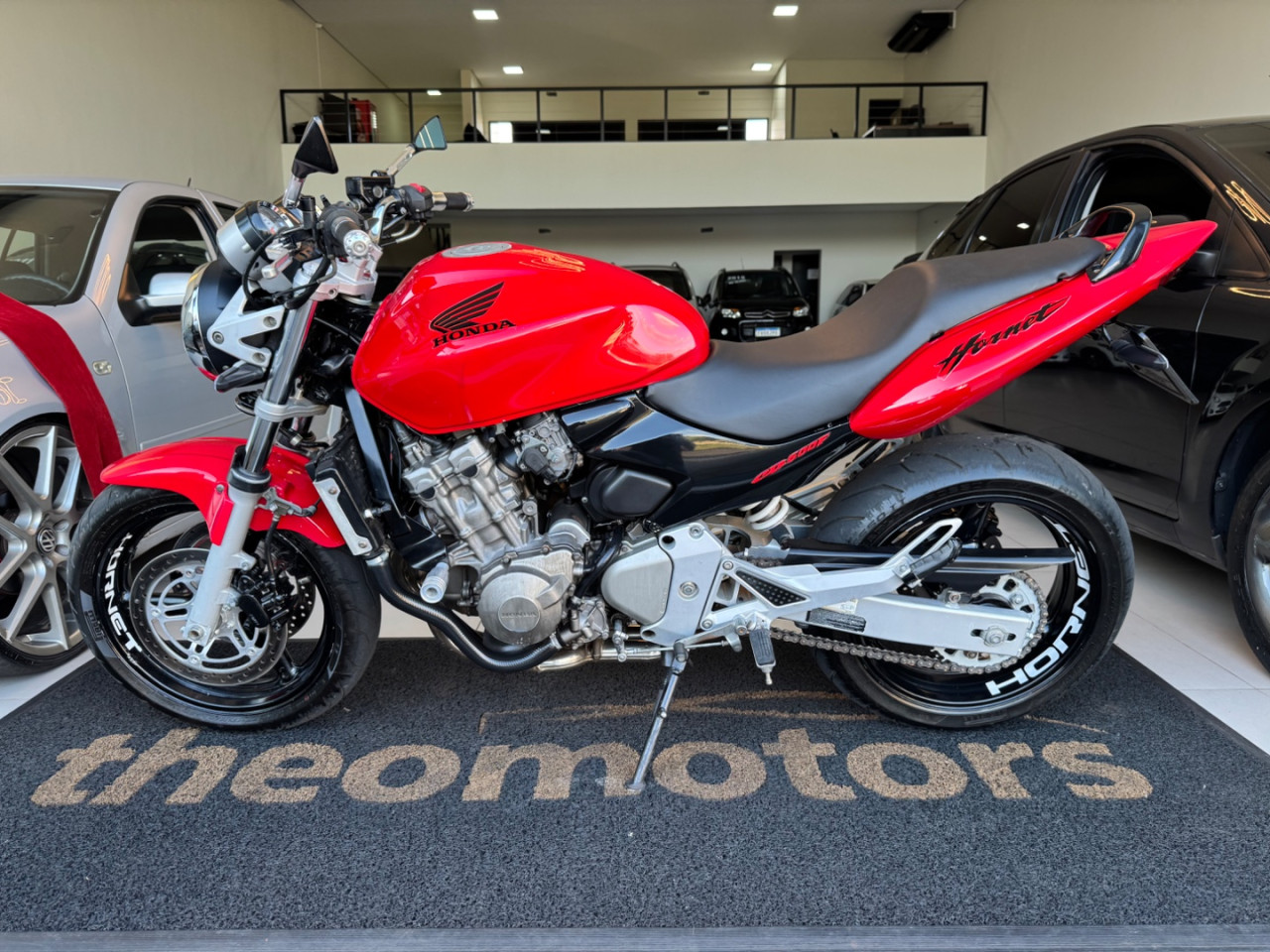 CB 600 F HORNET SEM ABS