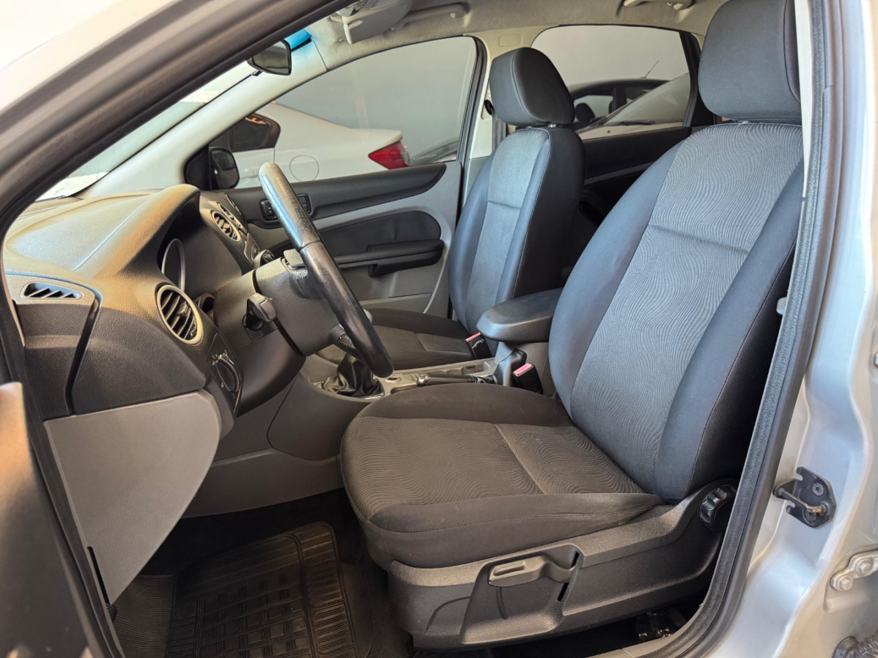 FORD Focus Hatch 1.6 4P GLX FLEX