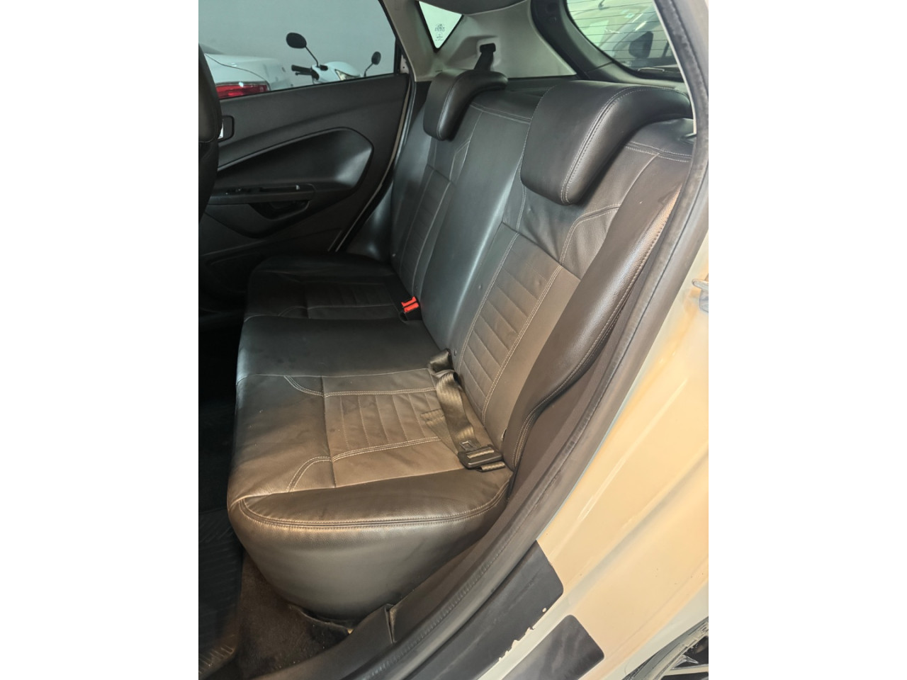 FORD Fiesta Hatch 1.6 16V 4P FLEX TITANIUM POWERSHIFT AUTOMÁTICO