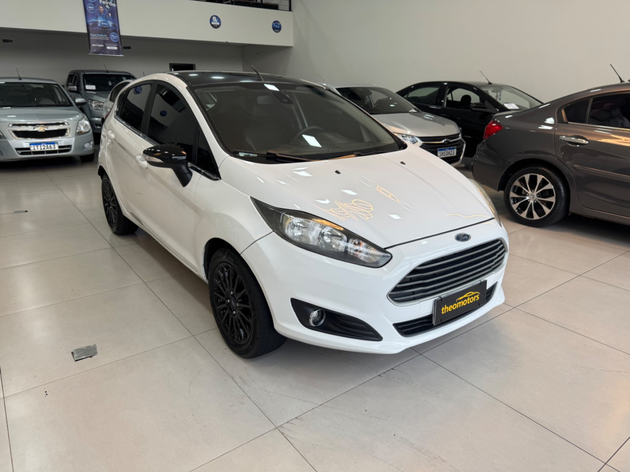 FORD Fiesta Hatch 1.6 16V 4P FLEX TITANIUM POWERSHIFT AUTOMÁTICO