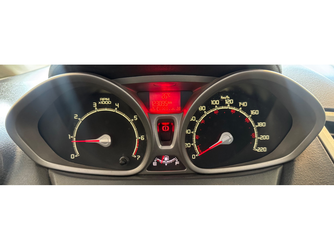 Fiesta Sedan 1.6 16V 4P SE FLEX