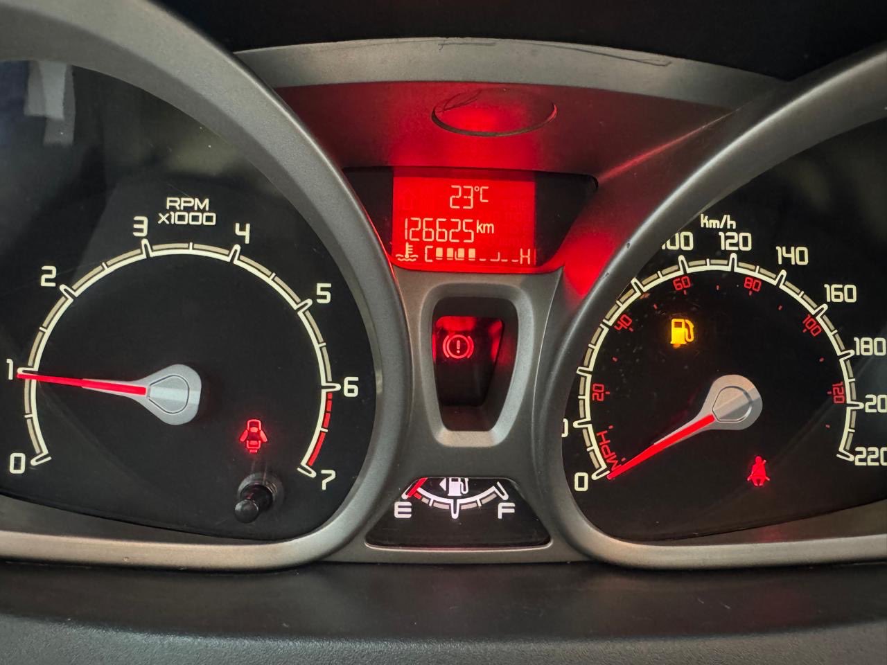 FORD Fiesta Sedan 1.6 16V 4P SE FLEX