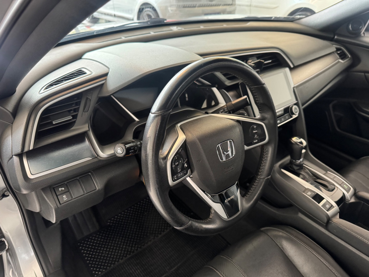 Civic 1.5 16V 4P TOURING TURBO AUTOMÁTICO CVT