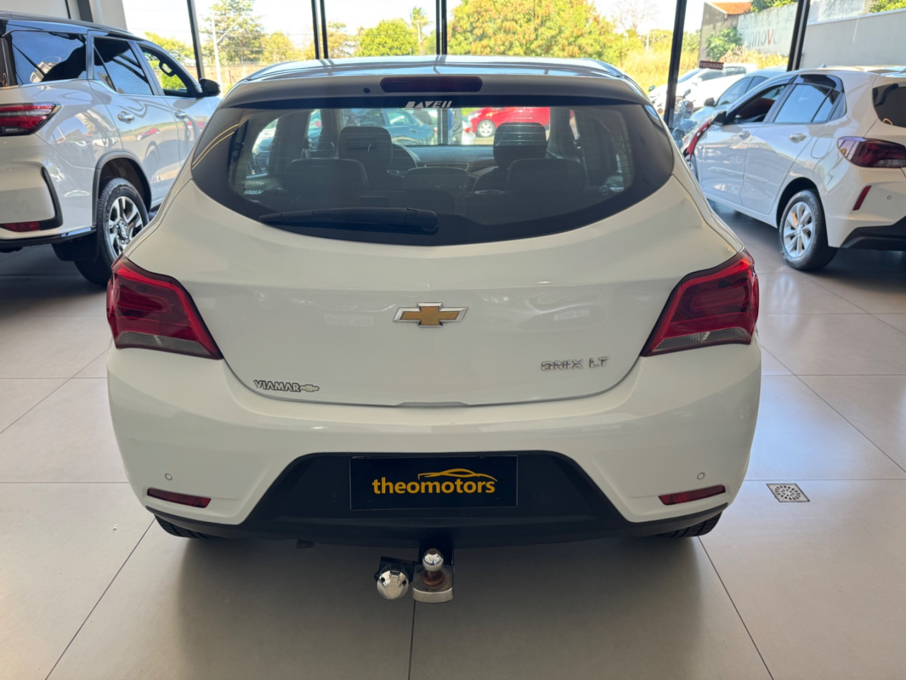 Onix Hatch 1.4 4P FLEX LT AUTOMÁTICO