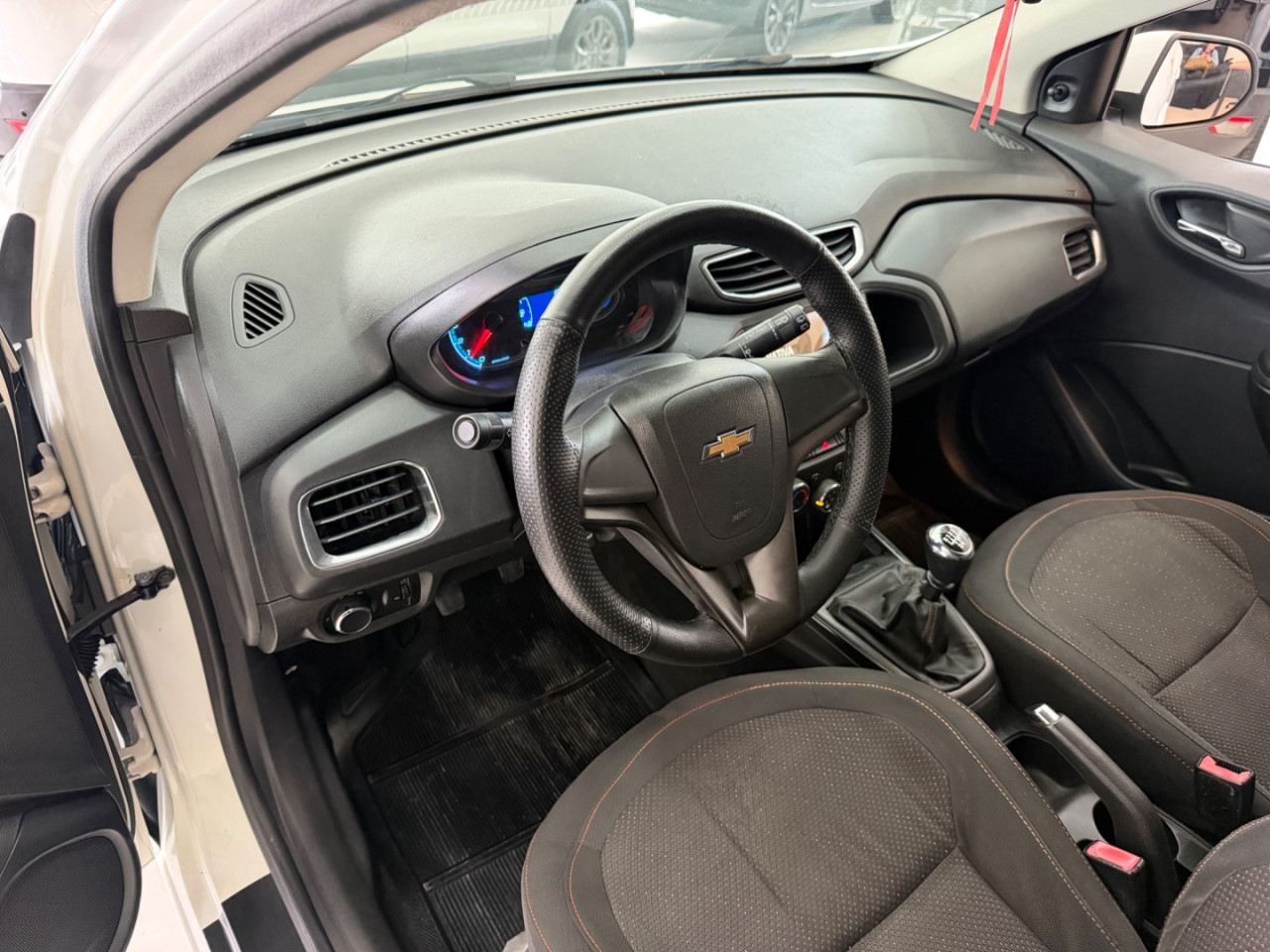 CHEVROLET Onix Hatch 1.4 4P FLEX LT