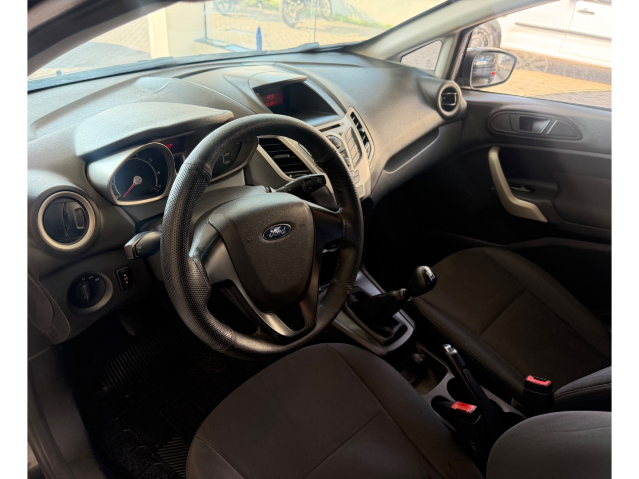 FORD Fiesta Sedan 1.6 16V 4P SE FLEX