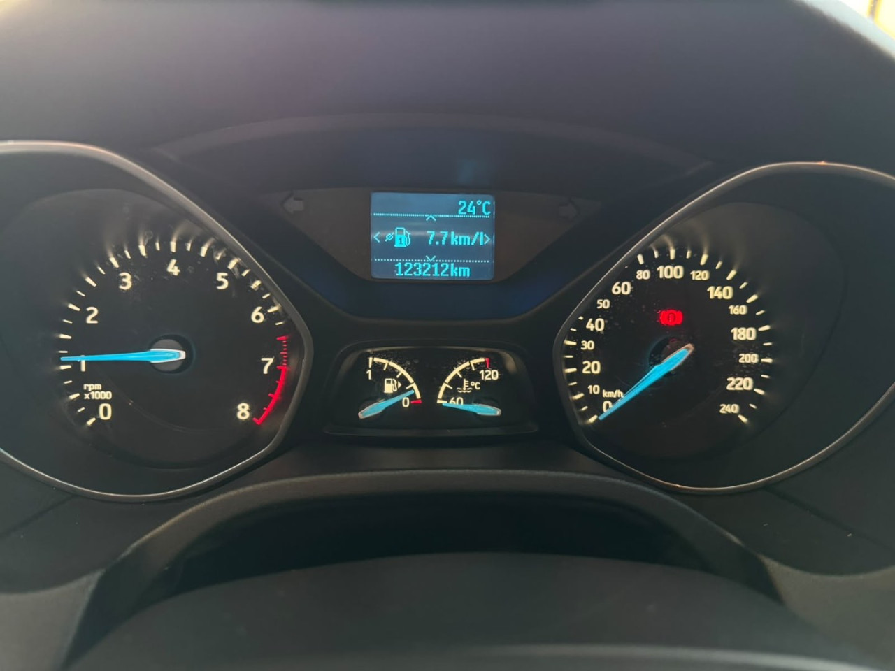 FORD Focus Hatch 1.6 4P