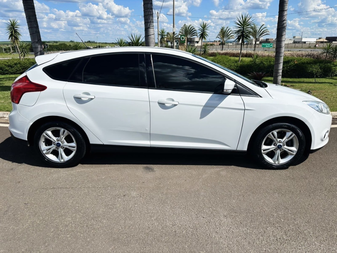 FORD Focus Hatch 1.6 16V 4P SE FLEX