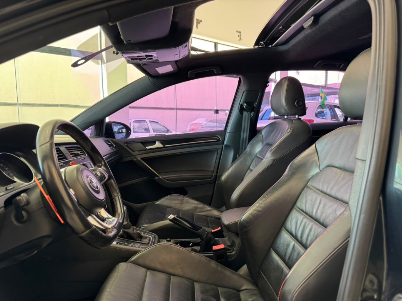 VOLKSWAGEN Golf 2.0 GTI TURBO AUTOMÁTICO