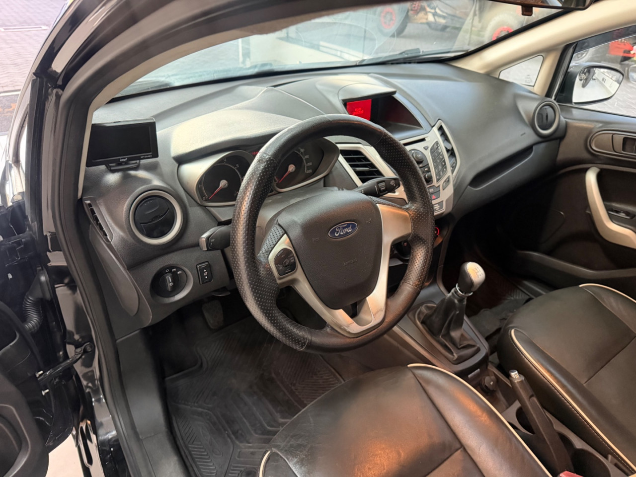 FORD Fiesta Sedan 1.6 4P SE FLEX