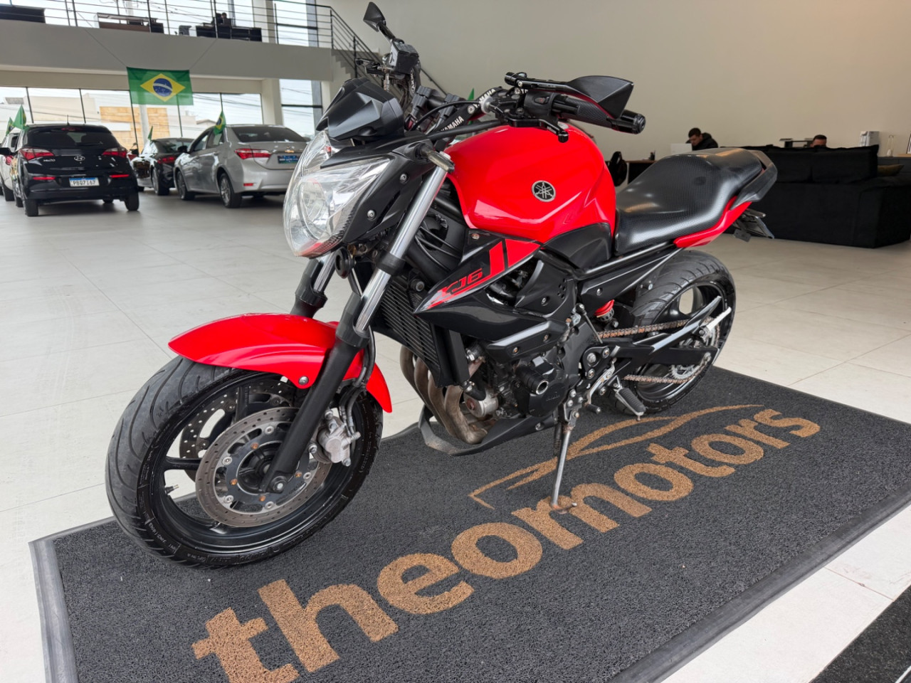 YAMAHA XJ6 600 N