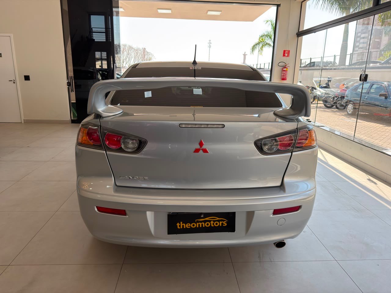 MITSUBISHI Lancer 2.0 16V 4P AUTOMÁTICO