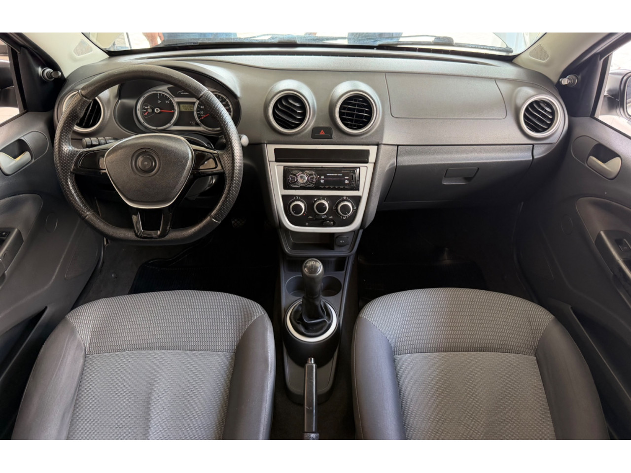 VOLKSWAGEN Gol 1.0