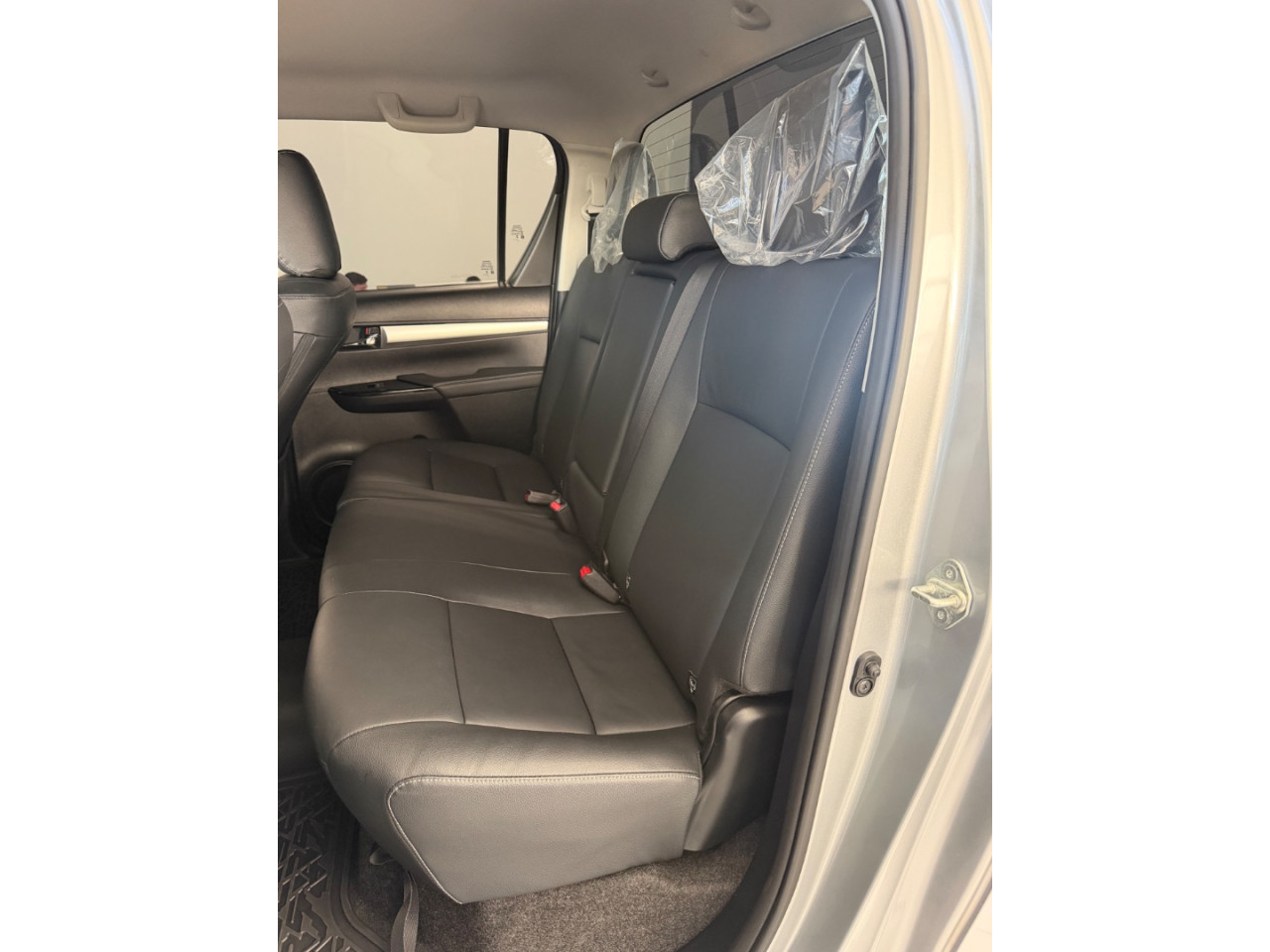 TOYOTA Hilux Caminhonete 2.8 16V SRV 4X4 DIESEL CABINE DUPLA AUTOMÁTICO
