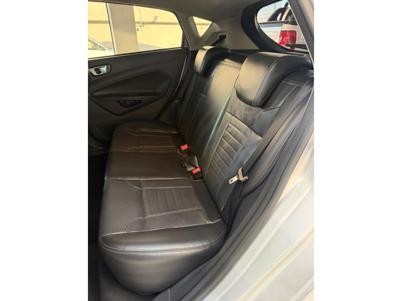 FORD Fiesta Hatch 1.6 16V 4P FLEX TITANIUM POWERSHIFT AUTOMÁTICO