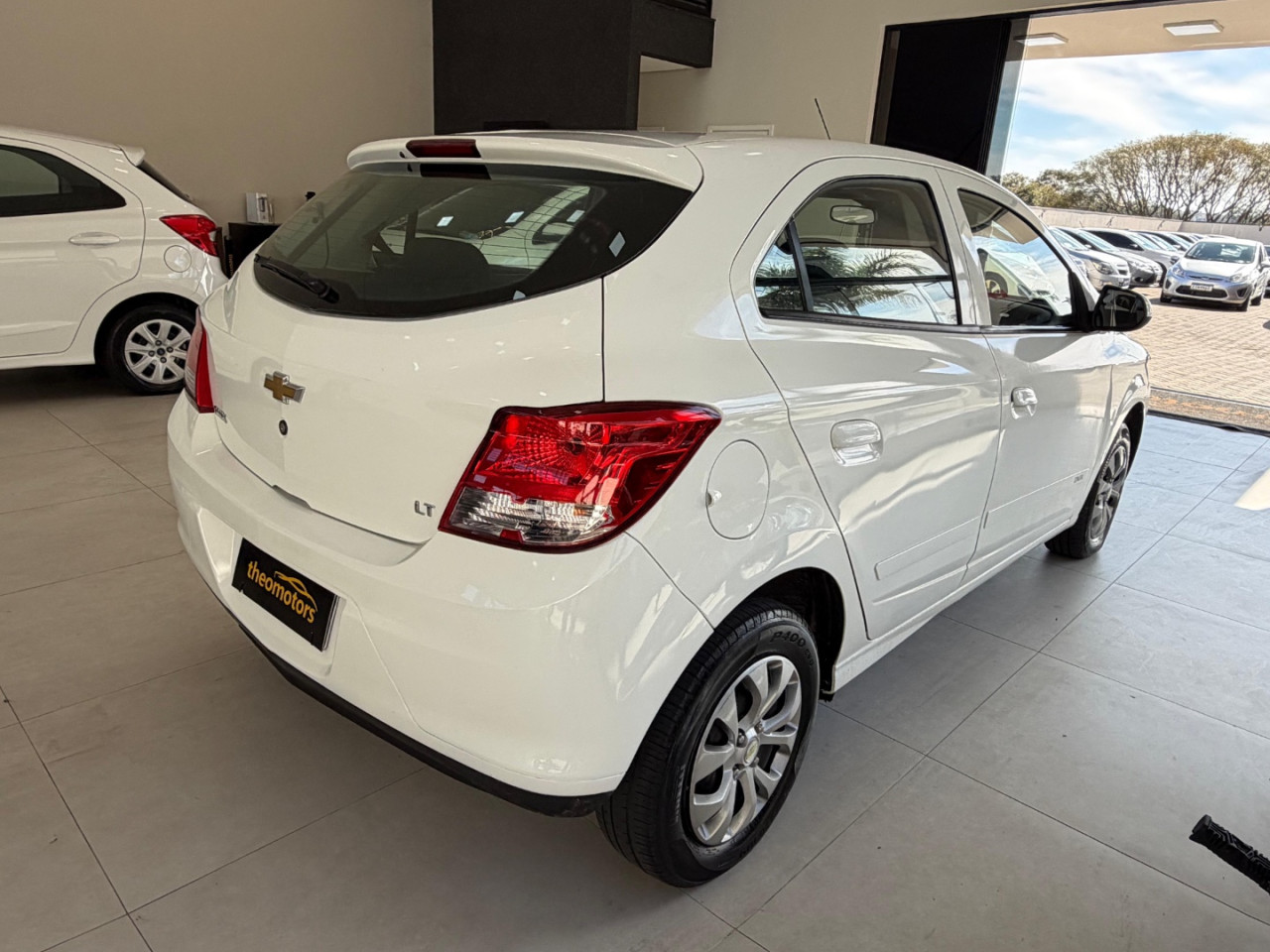 CHEVROLET Onix Hatch 1.0 4P FLEX LT