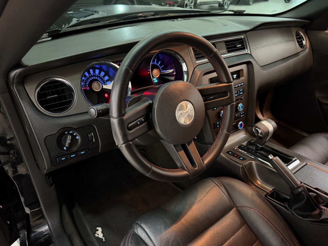 FORD Mustang 3.8 V6 AUTOMÁTICO