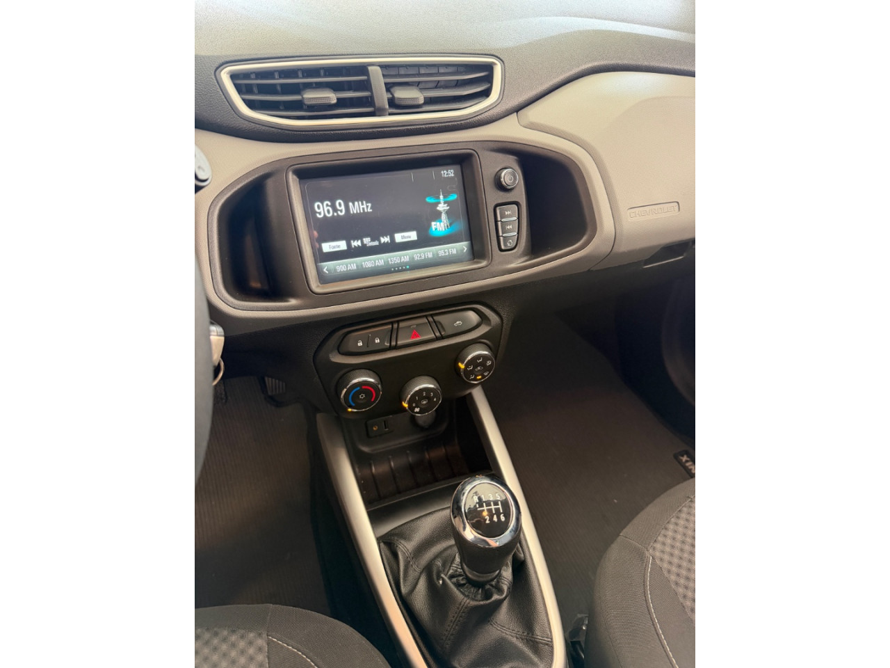 CHEVROLET Onix Hatch 1.4 4P FLEX LT