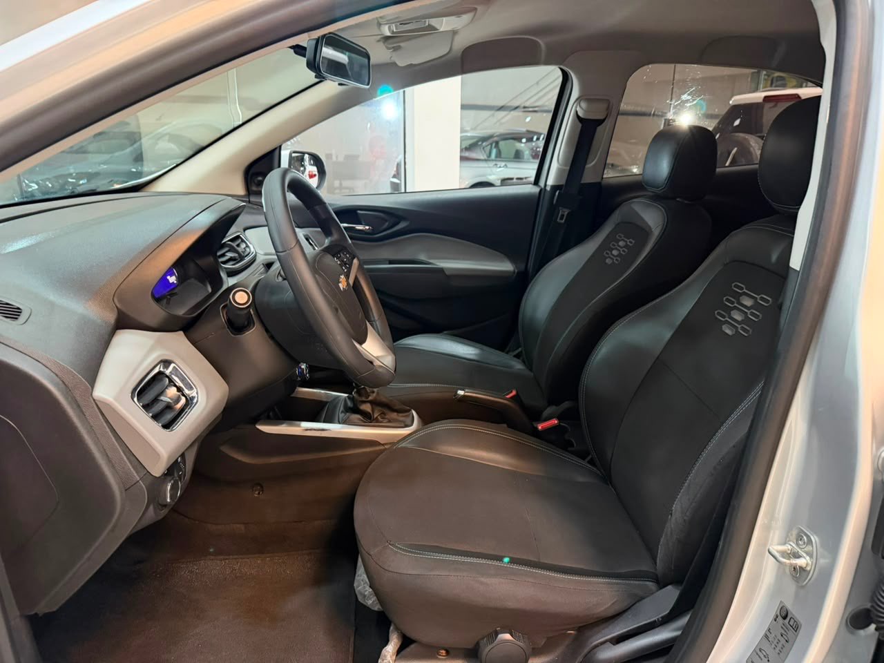 CHEVROLET Onix Hatch 1.0 4P FLEX LT