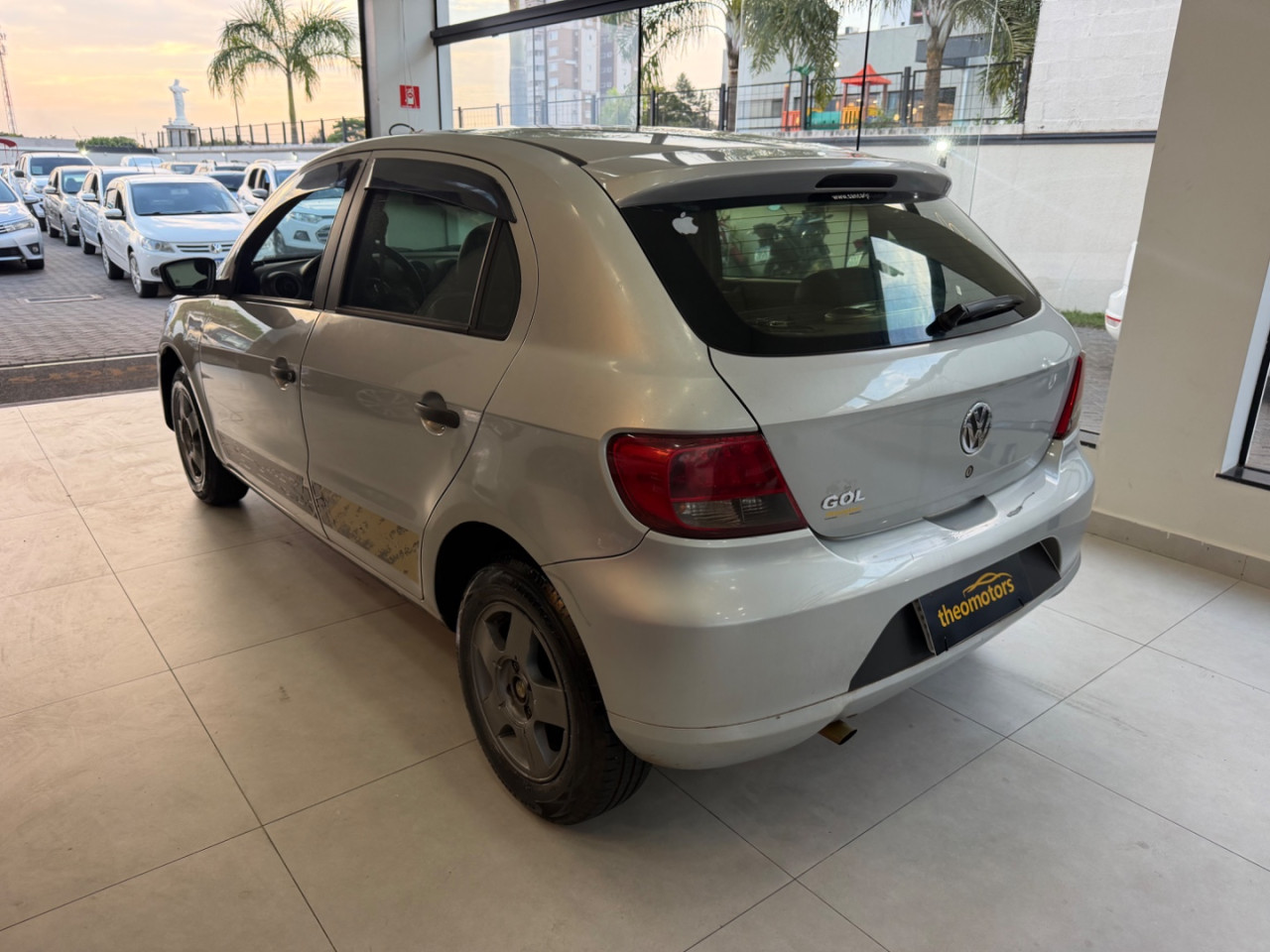VOLKSWAGEN Gol 1.0