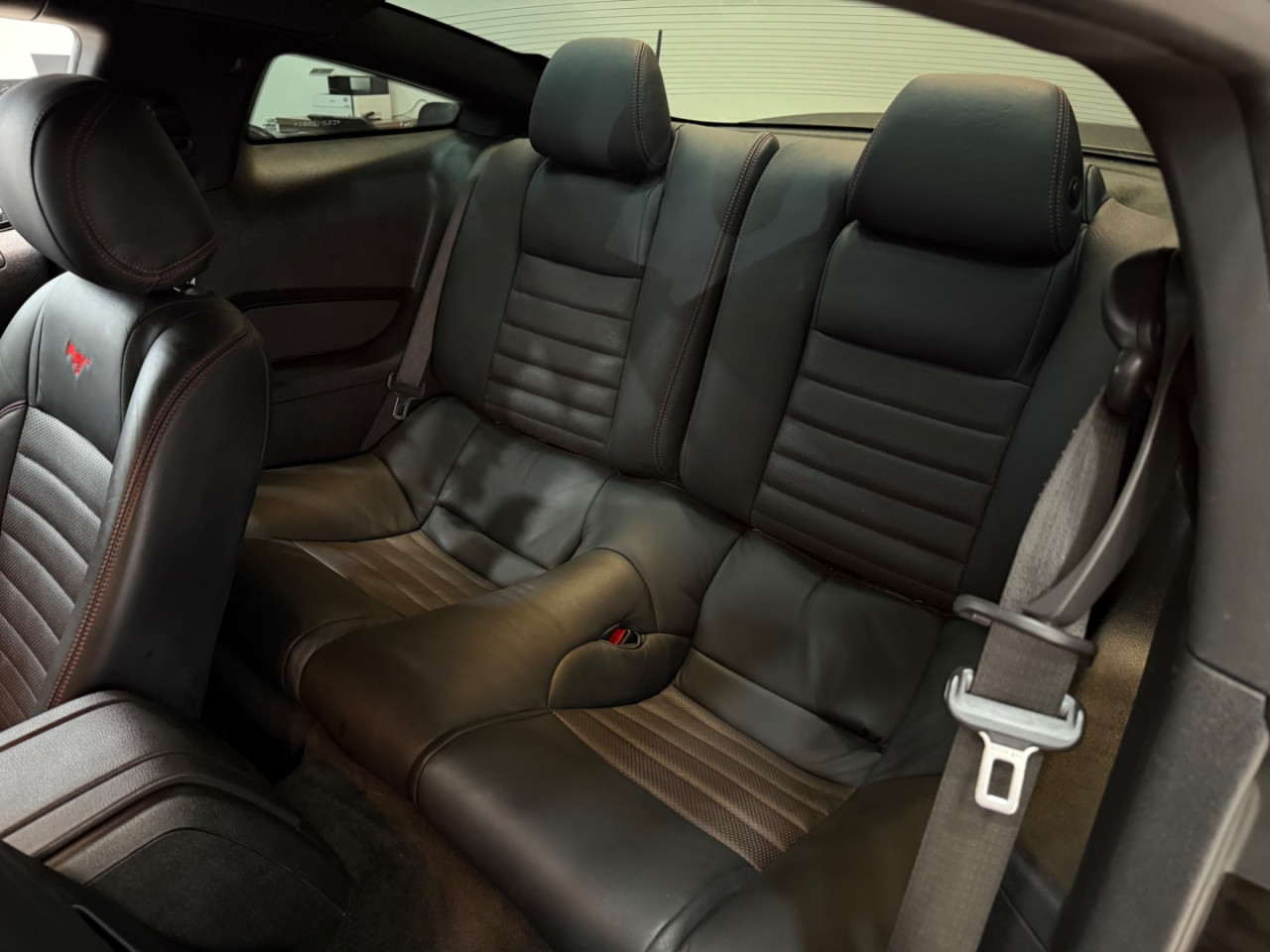 FORD Mustang 3.8 V6 AUTOMÁTICO