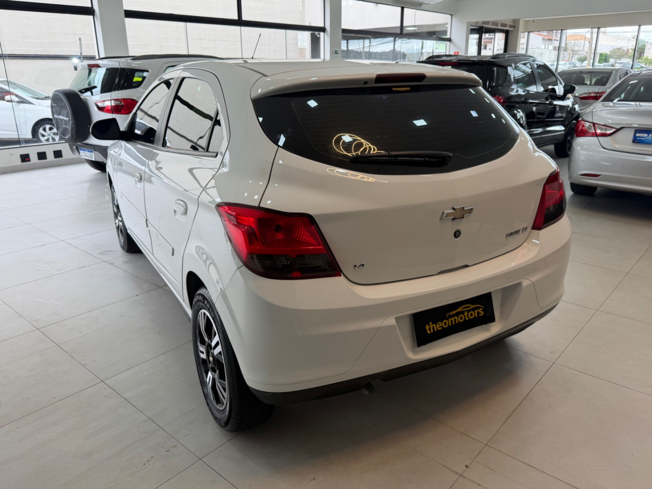 CHEVROLET Onix Hatch 1.4 4P FLEX LT