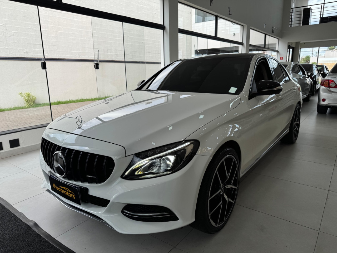 MERCEDES-BENZ C 180 1.6 16V 4P CGI EXCLUSIVE TURBO AUTOMÁTICO