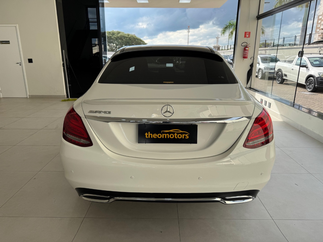 MERCEDES-BENZ C 180 1.6 16V 4P CGI EXCLUSIVE TURBO AUTOMÁTICO