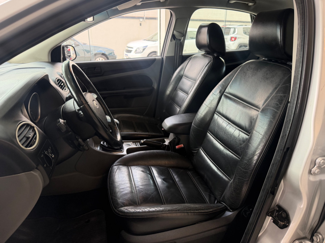 FORD Focus Hatch 2.0 16V 4P GLX